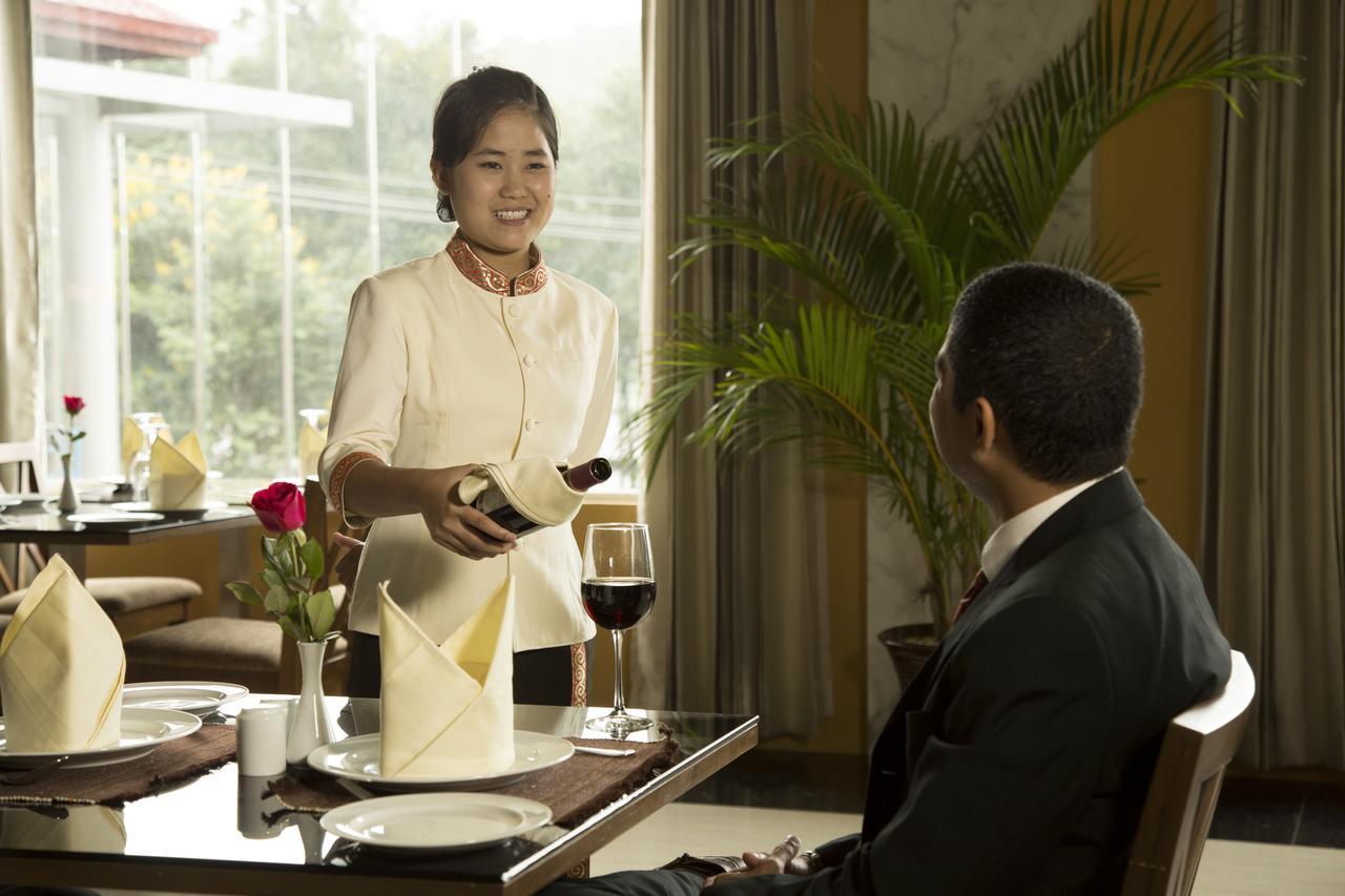 Royal Taunggyi Hotel Dış mekan fotoğraf