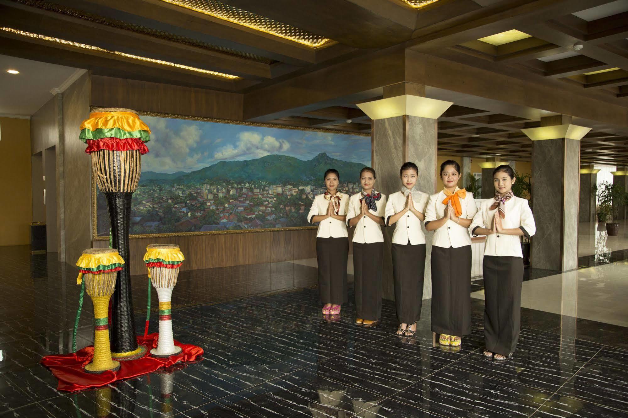 Royal Taunggyi Hotel Dış mekan fotoğraf