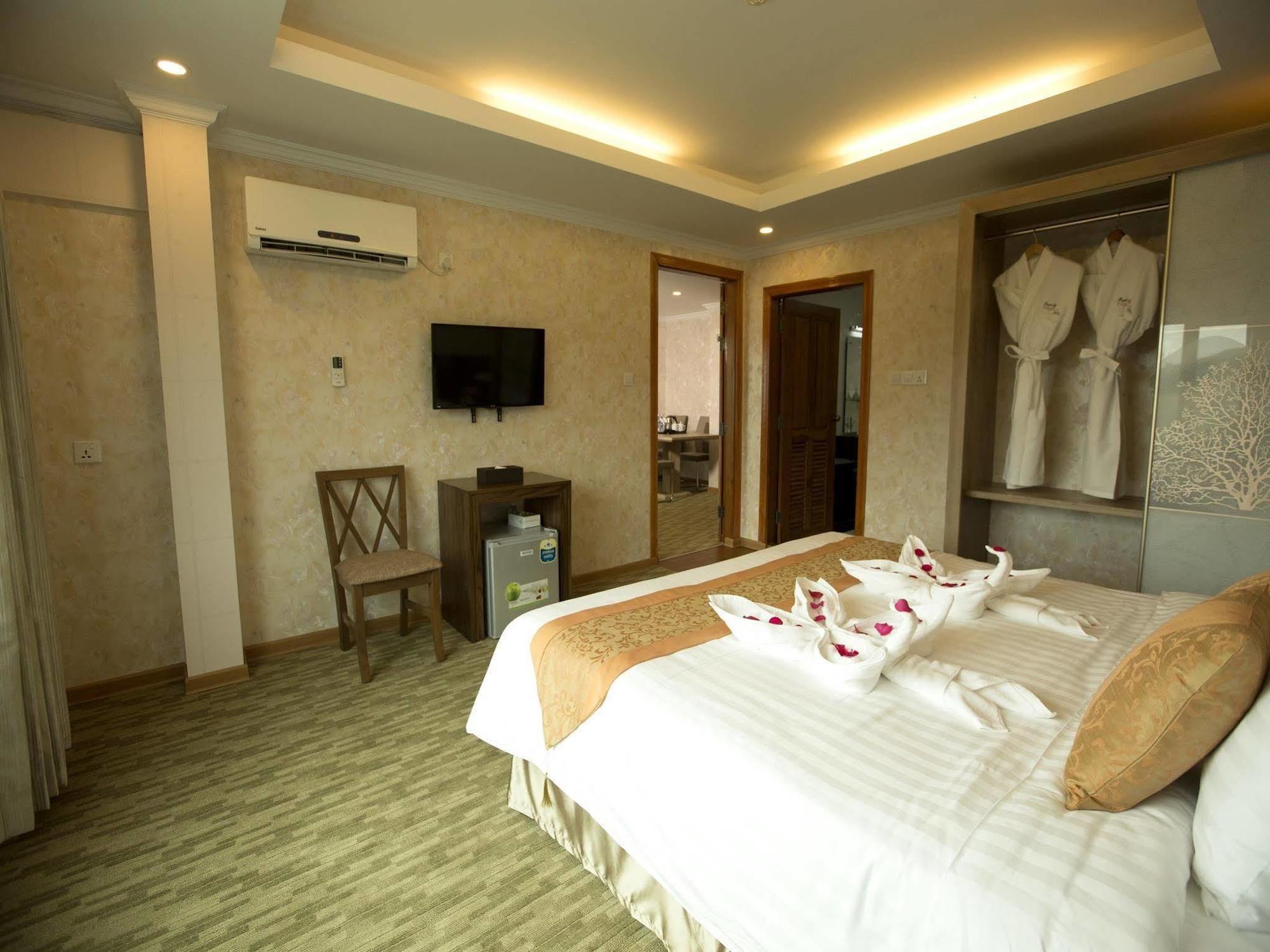 Royal Taunggyi Hotel Dış mekan fotoğraf
